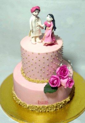 Wedding & Engagement Cakes 25 Couple Figurine Wedding Cake