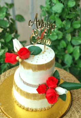 White & Gold Floral Wedding Cake