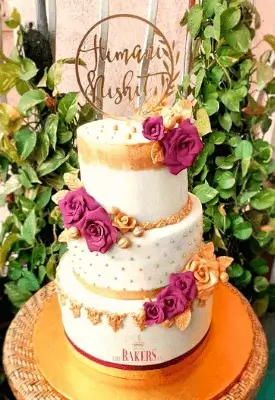 Best Wedding & Engagement Cakes in Gurgaon & Delhi NCR Wine Gold Cocktail Wedding Cake